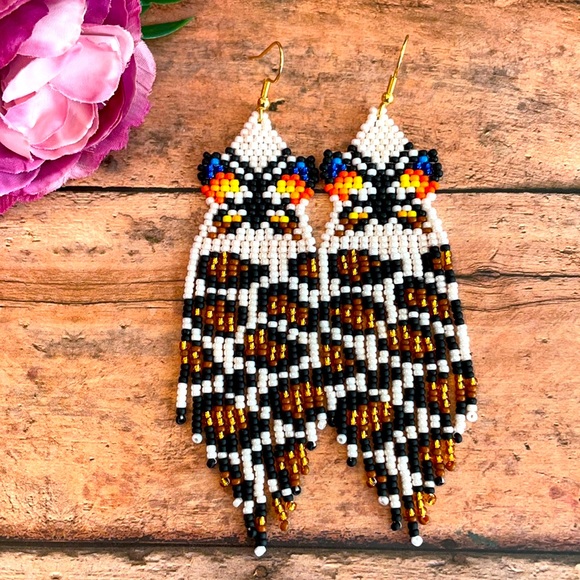 Butterfly Leopard beaded earring - Picture 1 of 5